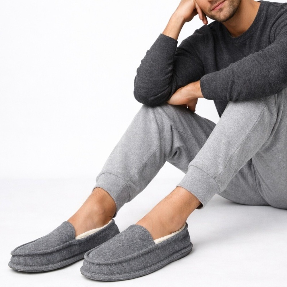 NEW‎ CORDS Men's Non-slip Moccasin Slippers Gray/White Size 13-14 Indoor Outdoor